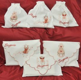 Set de 6 Sacs blancs pour la lingerie (Guépières)