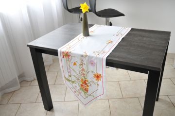 Chemin de table brodé blanc 40x180 fleurs de champs 