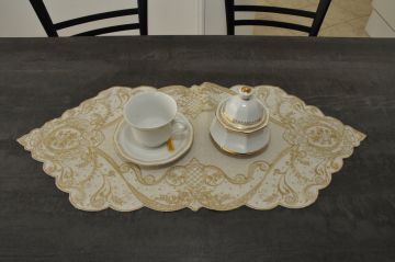 Chemin de table brodé 29x65 lin 