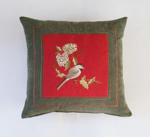 Housse de coussin brodée 43x43 vert et rouge