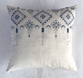 Housse de coussin brodée lin 43x43 losanges bleus  