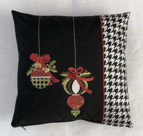 Housse de coussin brodée  43x43 velours noir