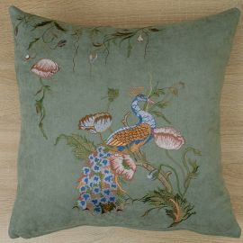Housse de coussin brodée 43x43 pistache paon