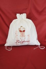 Sac blanc lingerie guépière brodée